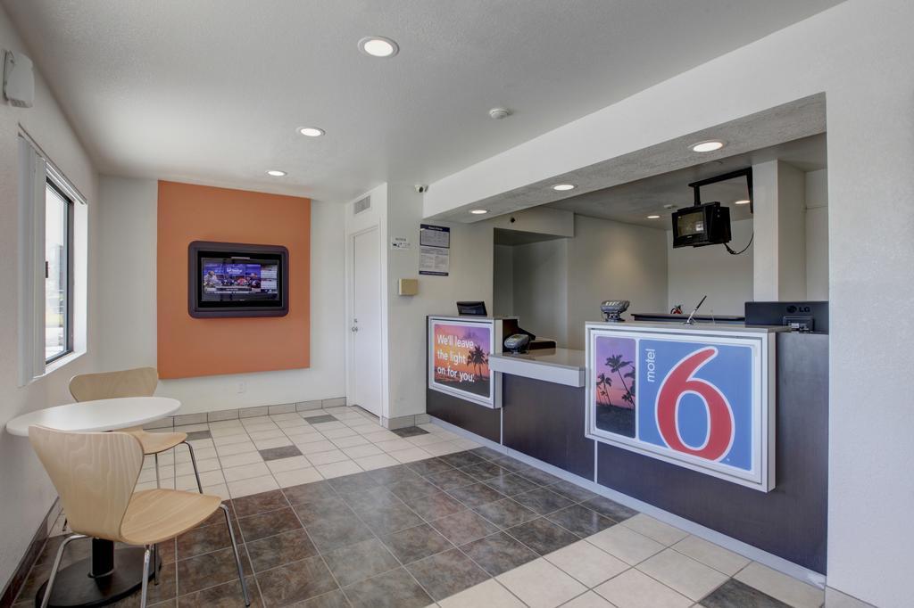 Motel 6-Corona, Ca Exterior photo
