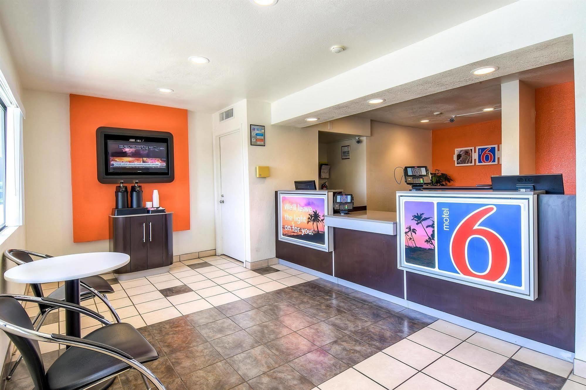 Motel 6-Corona, Ca Exterior photo